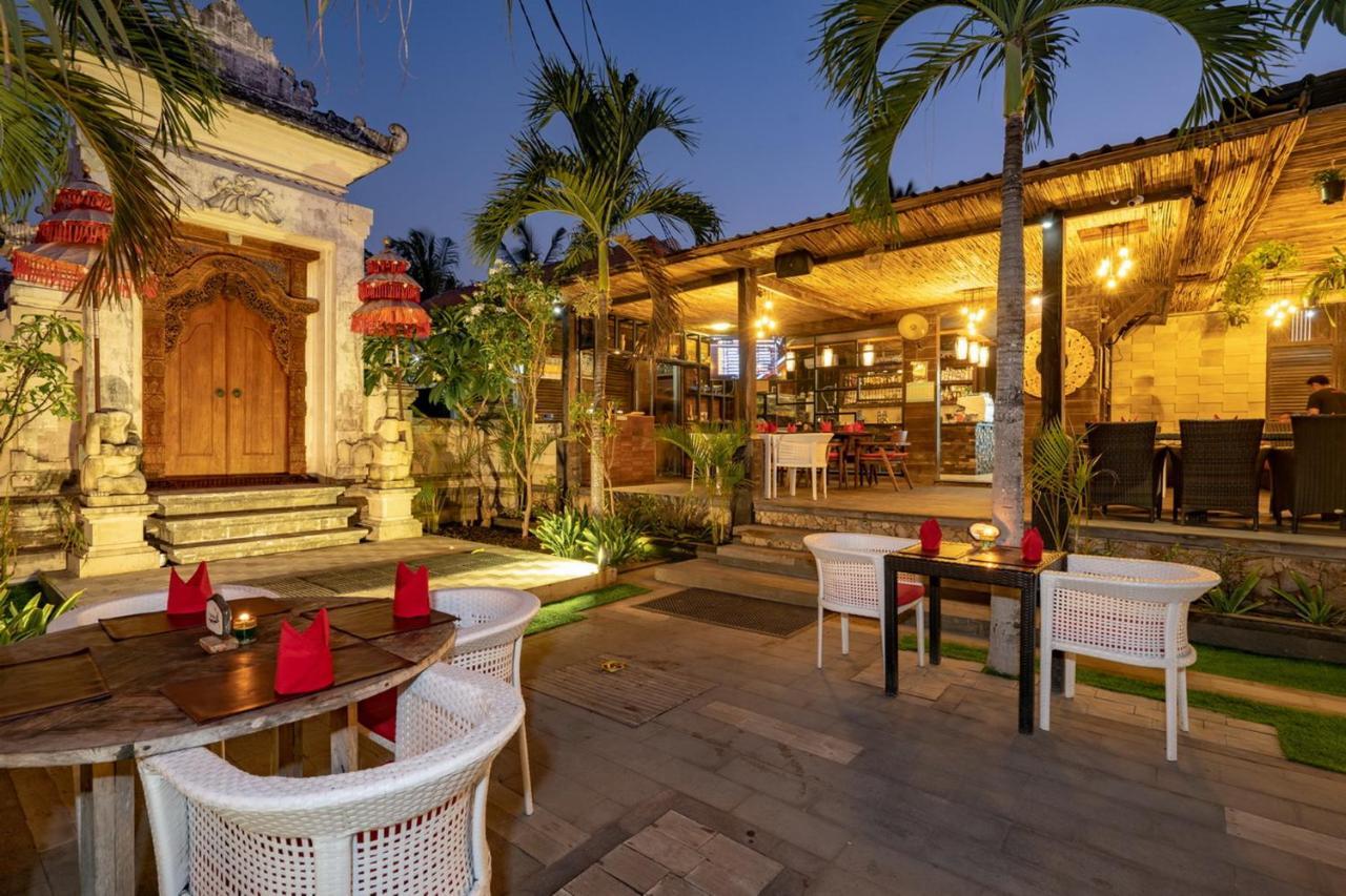 Good Cheer Hostel Lembongan Exteriör bild