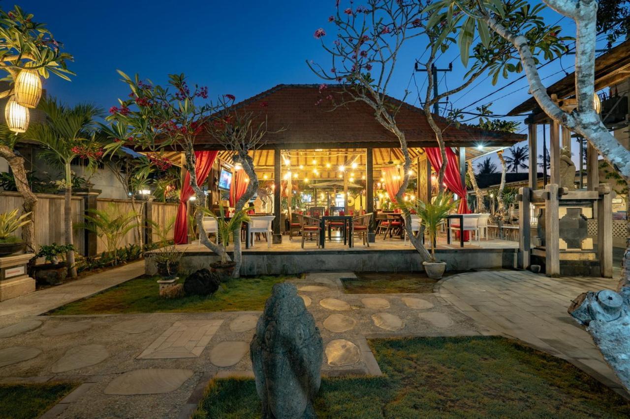 Good Cheer Hostel Lembongan Exteriör bild